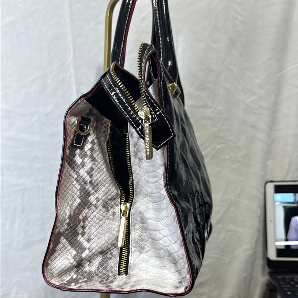 Arcadia Black Patent Leather Tote with Elegant Structure